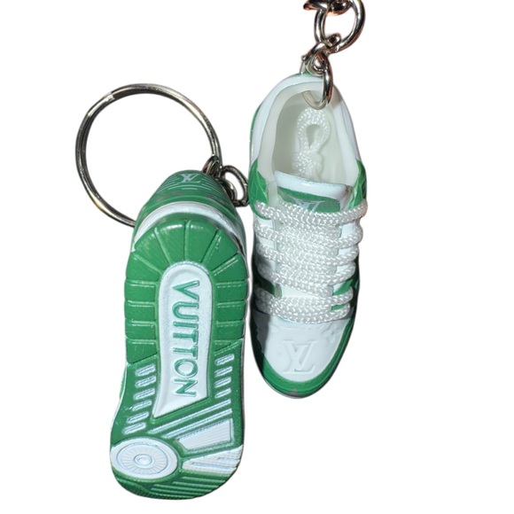 Mini 3D fashion Sneaker Keychains! - Picture 3 of 4